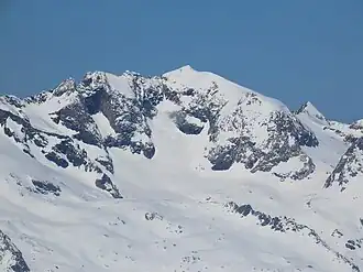 Le pic de l'Étendard depuis la crête de Puy Salié au sud.