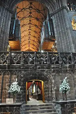 Le jubé	et le voûte de la nef centrale (XVIe&nbsp;siècle).