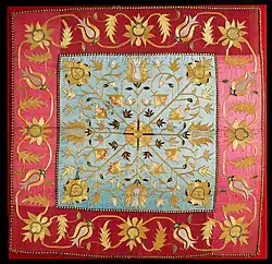 Broderie à motifs de soie (XVIIIe&nbsp;siècle)