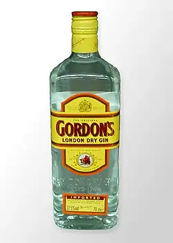 Description de l'image Gordons London Dry Gin im Regal.jpg.