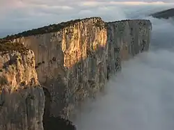Secteur Escalès sur une falaise des Gorges du Verdon