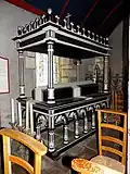Église Saint-Goulven de Goulien : catafalque.