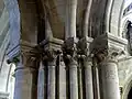 Bas-côté sud, chapiteaux du 2e&nbsp;travée côté clocher.