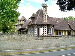 La « Ferme normande », sur le domaine des Fontaines.