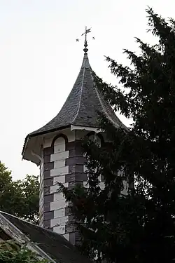 Le pigeonnier du château.