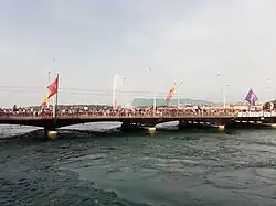 Grève du 14 juin 2019 sur le pont du Mont-Blanc, à Genève.