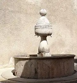 Fontaine de Gréolières.