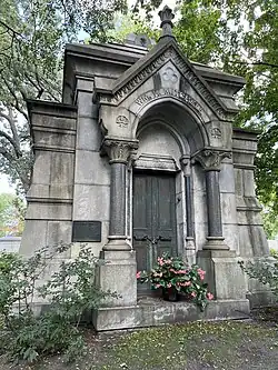 Mausolée de William H. Mitchell.