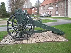 Un affût de canon de la Première Guerre mondiale.