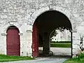 Le porche d'entrée du domaine.