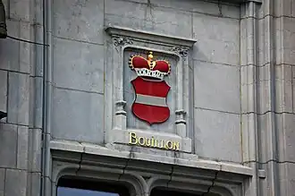Allège du premier étage : armoiries de la ville de Bouillon.