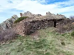 Grand orri en pierres sèches sur le Site pastoral de Llasseras