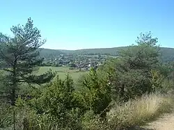 Arrivée en vue de Pierrefiche du Larzac sur le Grand Trail des Templiers 2018
