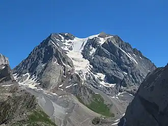 Vue de la Grande Casse et du glacier des Grands Couloirs depuis le col Noir à l'ouest.