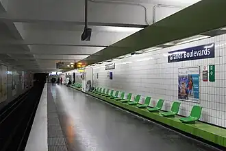 Quais de la ligne 9 direction Pont de Sèvres.