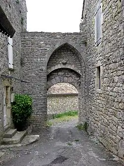 Porte de Pla Monta.