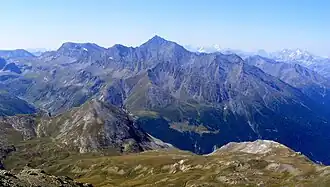 Vue sur le chaînon occidental avec l'aiguille de Scolette depuis le signal du Petit Mont-Cenis.
