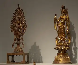 Statuettes en bronze doré du bodhisattva Avalokiteshvara/Guanyin, VIIIe ou IXe&nbsp;siècle, musée des Arts asiatiques de San Francisco.