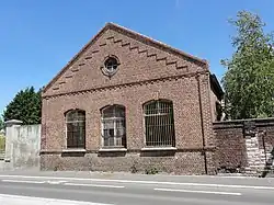 Les bâtiments subsistants.