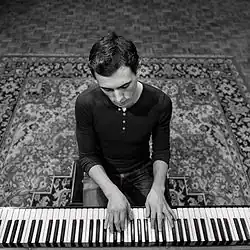 Description de cette image, également commentée ci-après