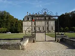 Château de Guiry.