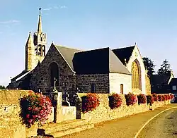 L'église Notre-Dame vue du sud-est.