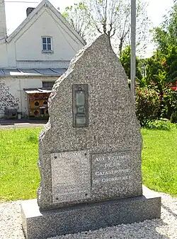 Le monument aux morts de la catastrophe de Courrières.