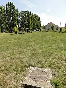 Le puits Hérin no&nbsp;3 dans son environnement.