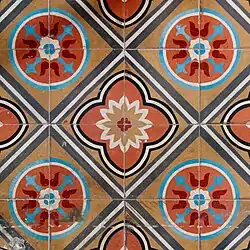 Divers carrelages de l'hôtel.