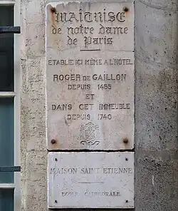 Plaque.