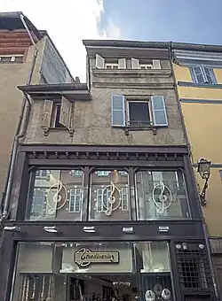 no&nbsp;31 : façade de l'hôtel des Delcros-Lancefoc.