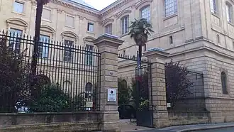 Ancien bâtiment des archives situé rue d'Aviau