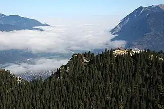 Vue du Kreuzeck coiffé de la Kreuzeckhaus.