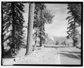 Image illustrative de l’article Glacier Point Road