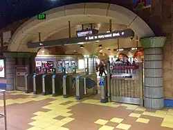 Tourniquets de la station.