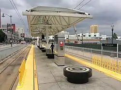 Plateforme de la station.