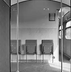 Vestibule et couloir de 2e&nbsp;classe.