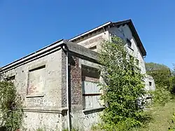 Un des bâtiments annexes.