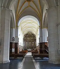 L'intérieur de l'église.