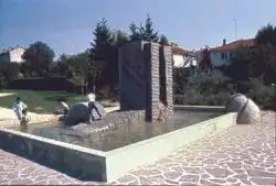 La fontaine de Sainte-Menehould, 1986.