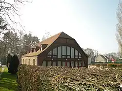 Façade de la salle communale.