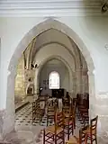 Chapelle latérale nord, vue dans le chœur.