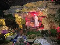 Statue de la Vierge avec son Cœur Immaculé.