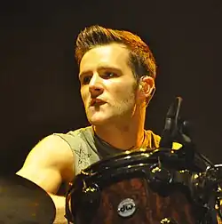 Description de l'image Harry Judd McFly 2011.jpg.
