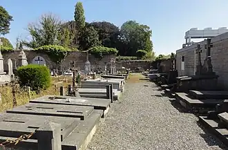 Le vieux cimetière.