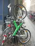 Mobilier urbain non dédié au vélo.