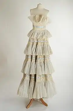 Robe "Heiress" en lin plissé, 1957, Sybil Connolly