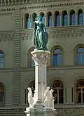 Statue Helvetia , fontaine au Palais Fédéral, Berne.