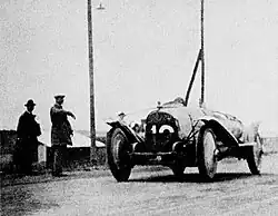 Henri Rougier vainqueur du GP de l'A.C.F. 1922 tourisme, sur Voisin.