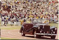 Arrivée de la reine à la cérémonie d'ouverture des Jeux du Commonwealth de 1982.